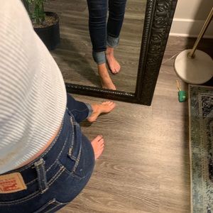 LEVIS 721 Skinnies NWOT